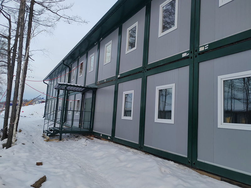 Общежитие для рабочих и административно-бытовой корпус